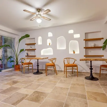 호텔 Fora Bella 2*