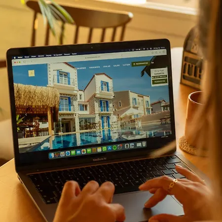 호텔 Fora Bella 2*