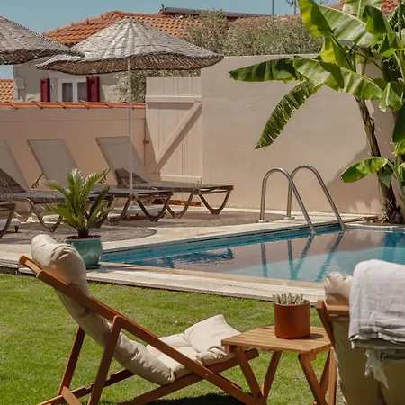 Fora Bella 호텔 2*