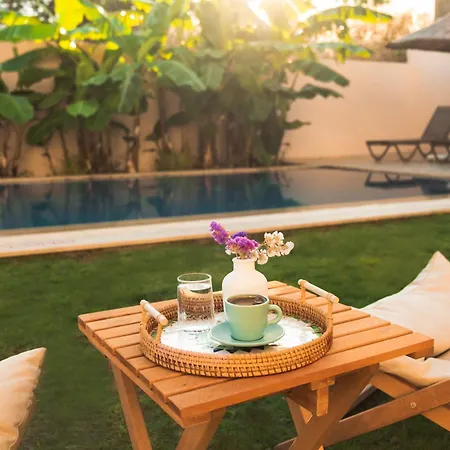 Fora Bella 호텔 2*