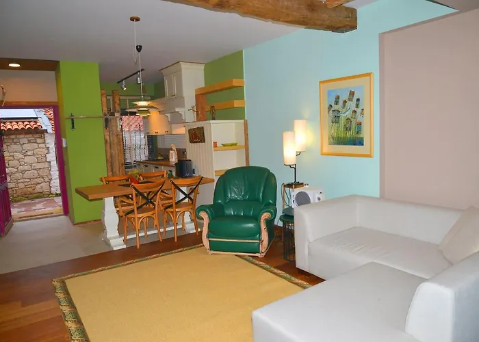 Fora Bella Hotell 2*
