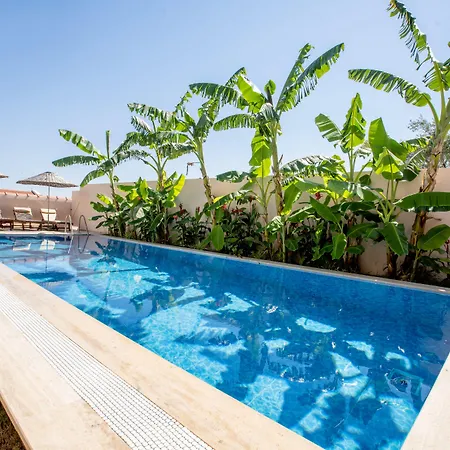 Fora Bella Hotel 2*