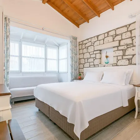Hotel Fora Bella